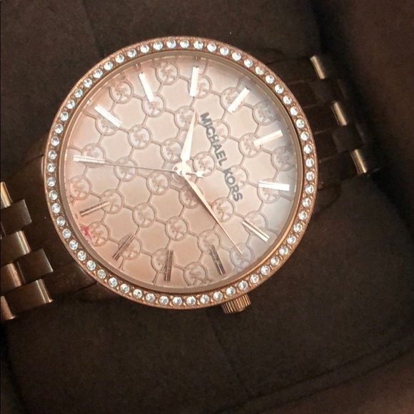 Michael Kors Rose gold watch main image 2